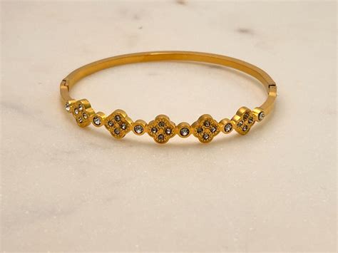 Renaissance Bloom Bangle – The Elan Store
