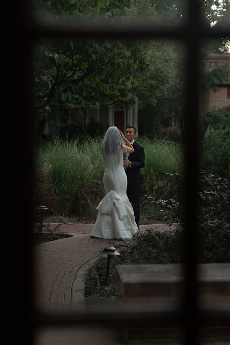 Hattie and Yang wedding at Elizabeth F Cheney Mansion in Chicago - Emma ...