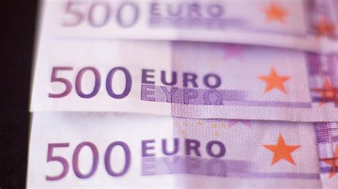 El número de billetes de 500 euros bajó en febrero a 17,75 millones, su ...