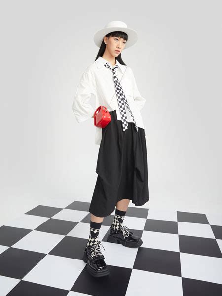 十大快时尚女装品牌 UR上榜，第一是日本品牌_排行榜123网