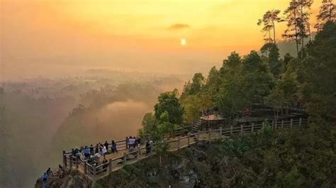 Tebing Keraton