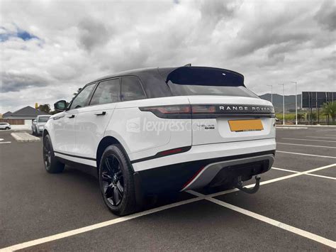 Dealership Second Hand Land Rover Range Rover Velar 2018 - lexpresscars.mu