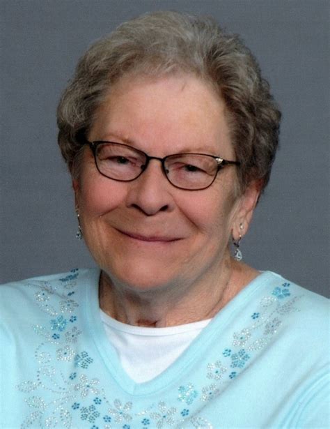 Sandra Neumann | Marnocha Funeral Home