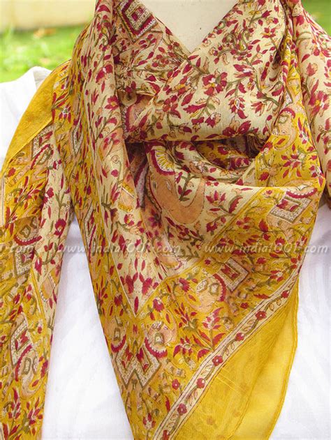 Elegant Silk Scarf with Block Print – India1001.com