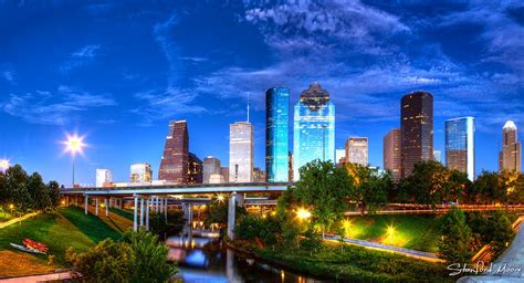 Houston Skyline -- Urban Life & Travel in photography-on-the.net forums