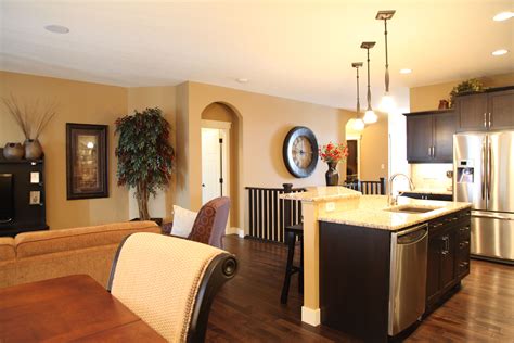 Open-Concept Main Level 的图像结果