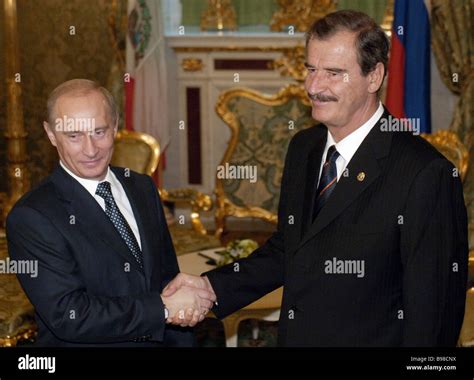 Russian and Mexican Presidents Vladimir Putin left and Vicente Fox in ...