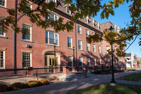 University of Prince Edward Island: Admissions, Ranking, Acceptance ...