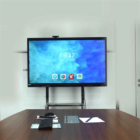 Interactive Panel for Digital Classrooms & Business Conferences