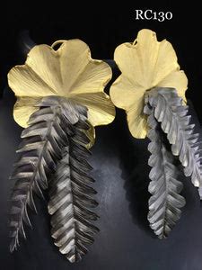 Diamond flower earrng with falling diamond leaf droplets – www.soosi.co.in