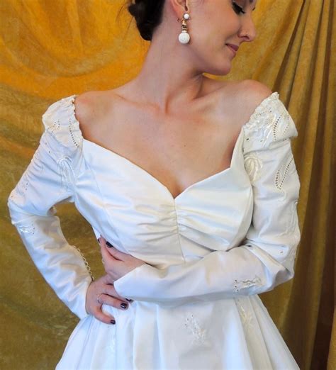 Embroidery & Eyelet Lace Wedding Dress/deep Sweetheart Neckline/full Skirt/long Elegant Sleeves ...