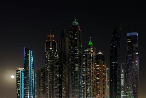 High-Rise Buildings Night. View 的图像结果