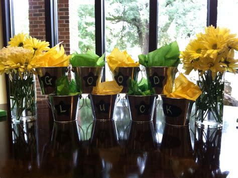 Table Decoration Ideas For Farewell Party