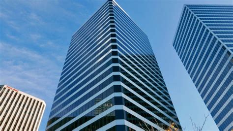 High-Rise Window Installation 的图像结果