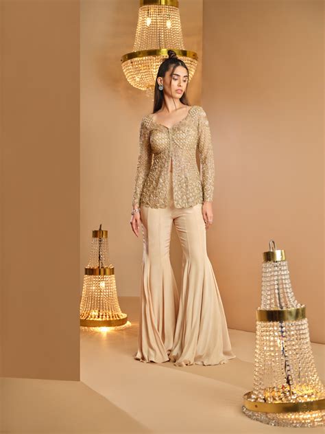Aurum – K&A by Karishma and Ashita