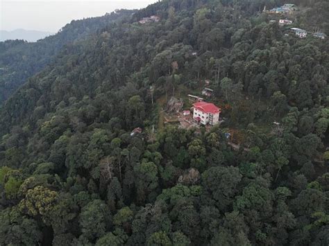 TINCHULEY RATNA VAJRA VATIKA RESORT (Rayak Khasmahal) - Specialty Hotel ...