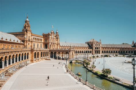 Valencia vs Seville: Which Spanish City is Right for You? - Must See Spain