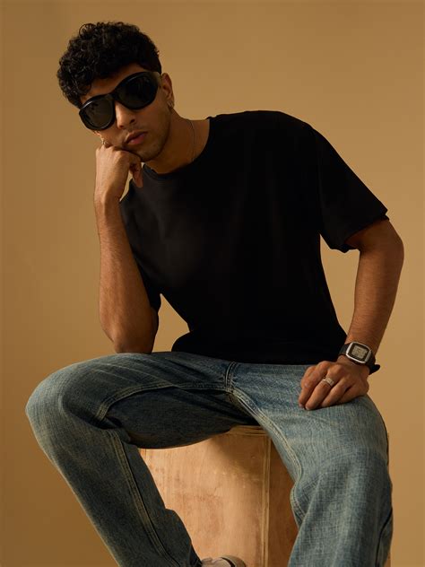 Xylia -Tshirt - Black – Espanshe