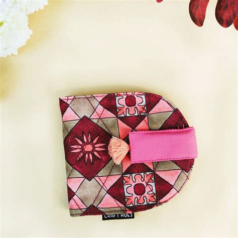 SEMI-OVAL 2-FLAP WALLET - MAROON PEACH TILES (Copy) – Crafthues