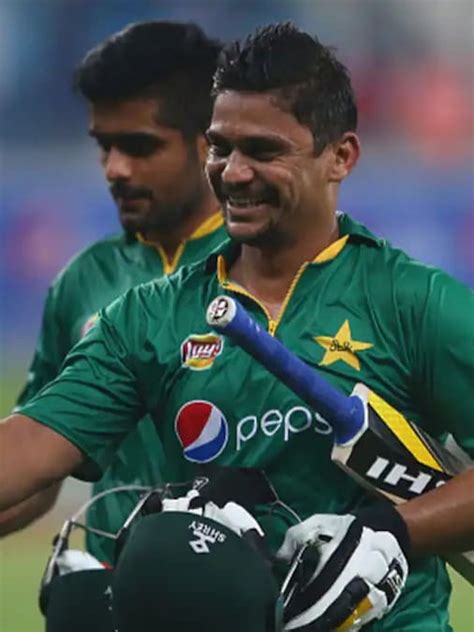 Ex-Pakistani cricketer sentenced to 12 years in jail over murder threat ...