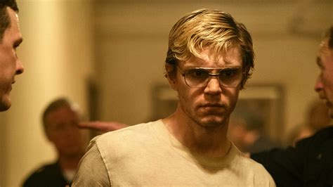 Netflix’ Jeffrey Dahmer-serie kritiseres for faktuelle unøjagtigheder ...