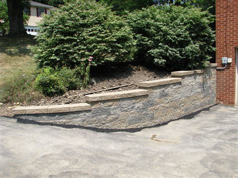 Small Rock Retaining Wall