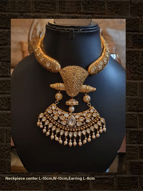 Antique finish kundan and AD with self gold design – Odara Jewellery