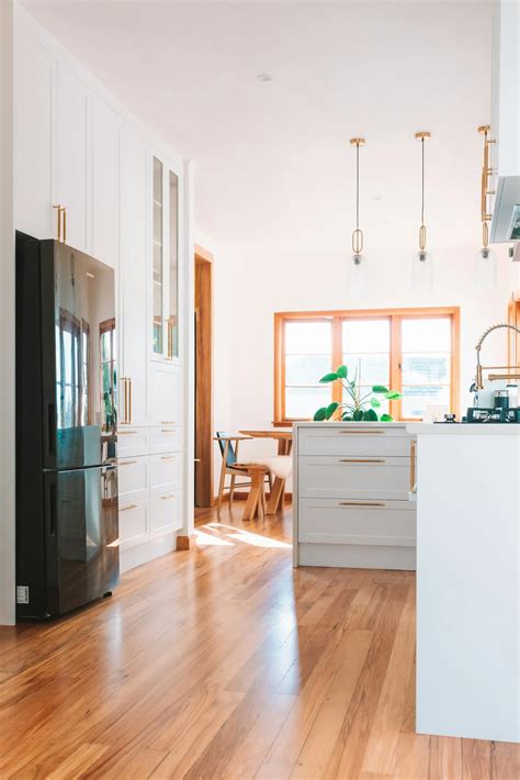 Best Kitchen Flooring Options for Santa Cruz Homes | Elite Construction ...