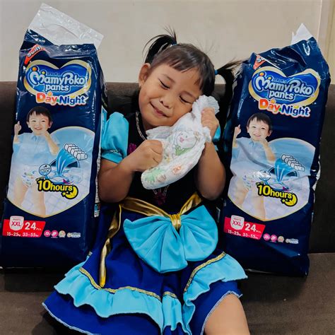 Kenzie V. | Diaper na may all-around stretch, double leak guards, super breathable waistband ...