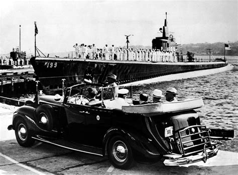 Submarine Base 1940 Npresident Franklin D Roosevelt Visiting The Naval ...
