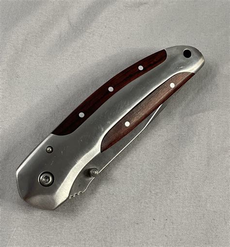 2008 Winchester Pocket Knife | EstateSales.org