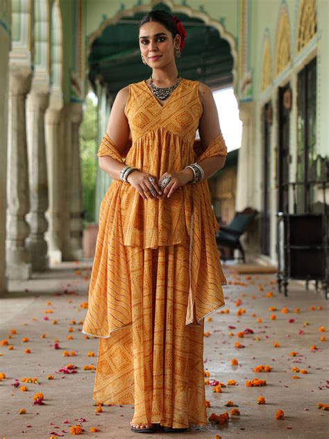 Buy Women's Bandhani Peplum Skirt Set Online in India | Anayna