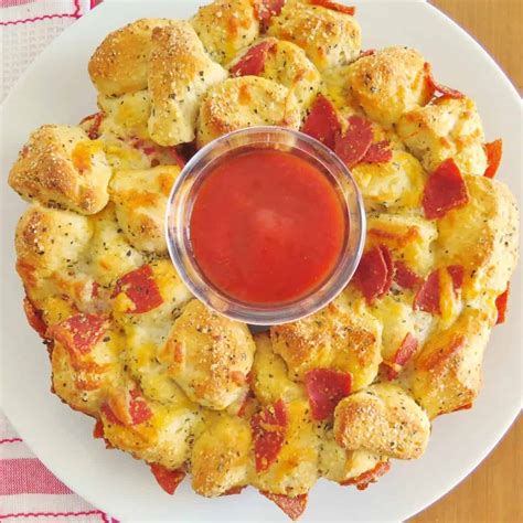 parmesan pull apart bread made with canned biscuits