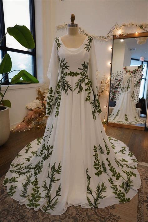 Leaf Wedding Dress