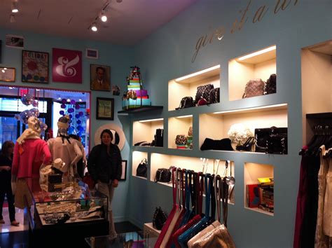 Pretty Local Store 的图像结果