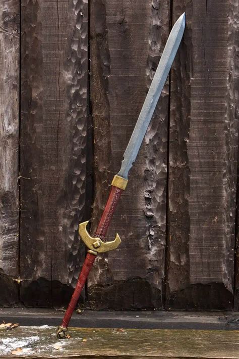 Two-Handed Swords | Epic Armoury