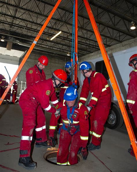 High-Rise Firefighting Training Calgary 的图像结果