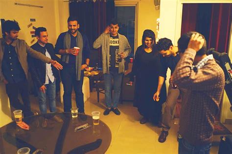 Attend A House Party With Strangers | LBB