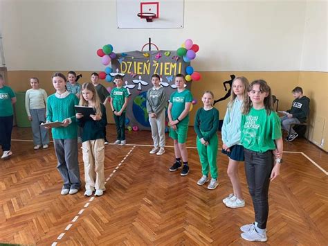 Zespół Szkolno-Przedszkolny w Rogóźnie