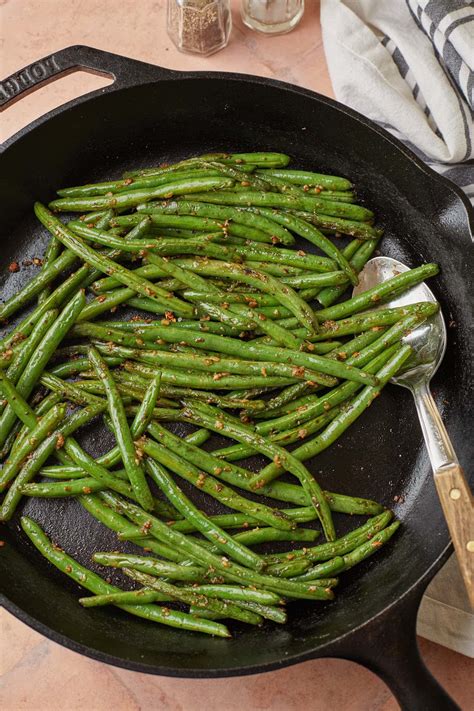 Skillet Green Beans - Simply Whisked