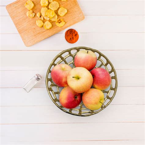 Aluminium Fruit & Vegetable Basket (Gold) – Metalsmith