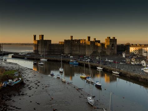 Castell Caernarfon (Cadw) | VisitWales