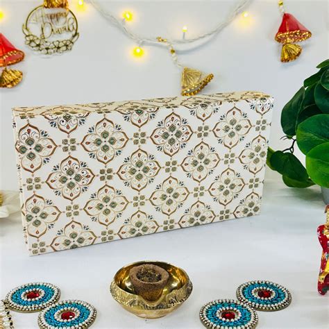 Gift Hamper Box - GC21 | gingercrush.com