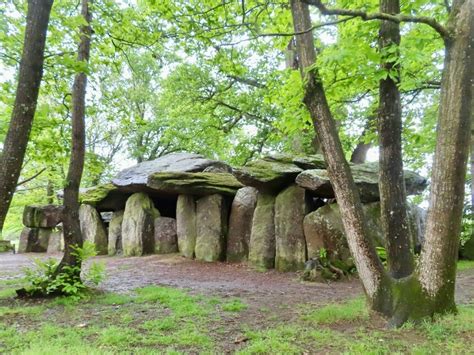 La Roche-aux-Fées, un site mégalithique intrigant et magique | Meer
