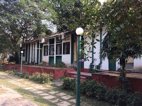 MARK & MEADOWS (Santiniketan, West Bengal) - Hotel Reviews, Photos ...