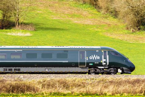 Local Train Side View 的图像结果