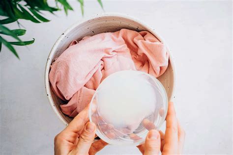 Remove Cooking and Vegetable Oil Stains in 5 Easy Steps