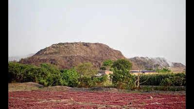 Biomining of Dhapa legacy waste stops | Kolkata News - Times of India