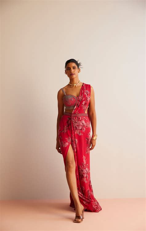 RUMI PRE-DRAPED SAREE – White Maison de Couture