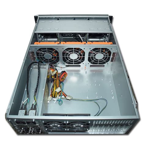 RM-4002 - 4U Rackmount Chassis